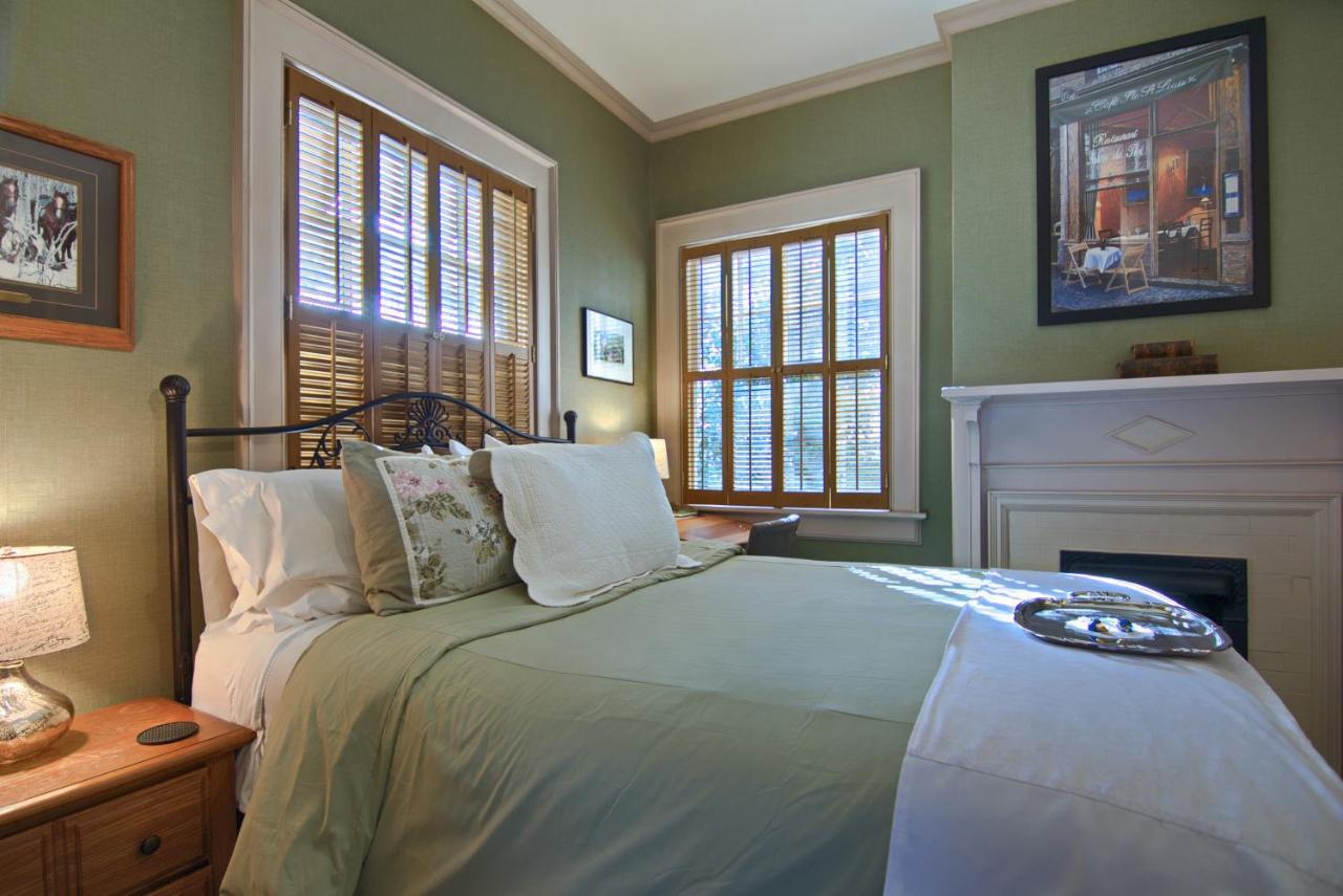 North Lodge On Oakland Bed And Breakfast Asheville Exterior foto
